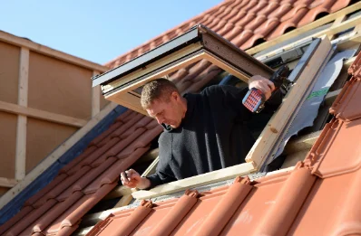 Pose de fenêtres de toit Velux à Largeasse
